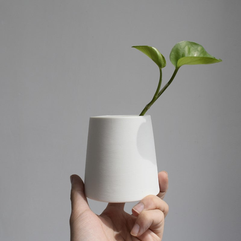 Modern Ceramic Planter with Artificial Greenery - Minimalist Desktop Decor - Fa'Ra Way