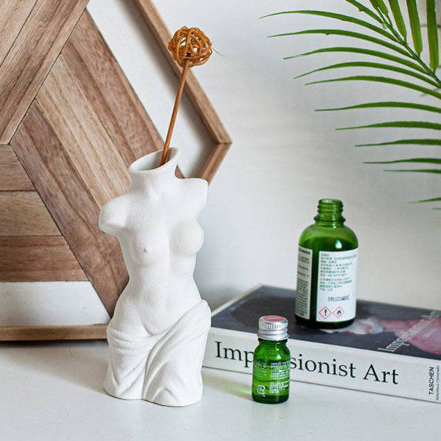 Body Art Ceramic Vase - Fa'Ra Way