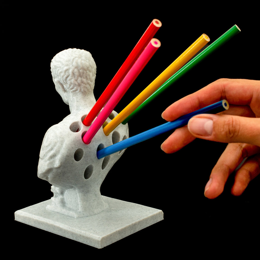 Unique Statue Penholder - Fa'Ra Way