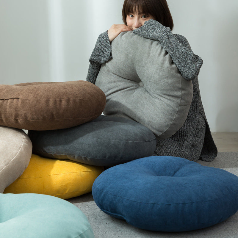 Nordic-style Cushion - Fa'Ra Way